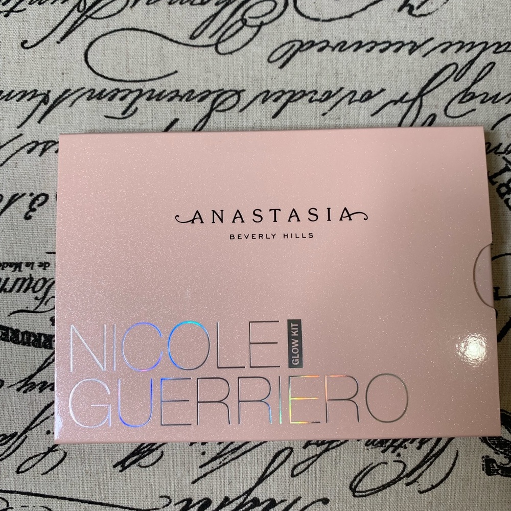 Anastasia Beverly Hills x Nicole Guerriero